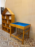 کتابخونه و میز بازی کودک