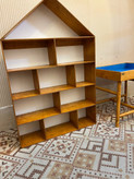 کتابخونه و میز بازی کودک